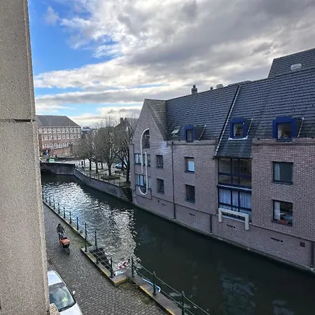 Ces Oda ve Kahvaltı Gent
